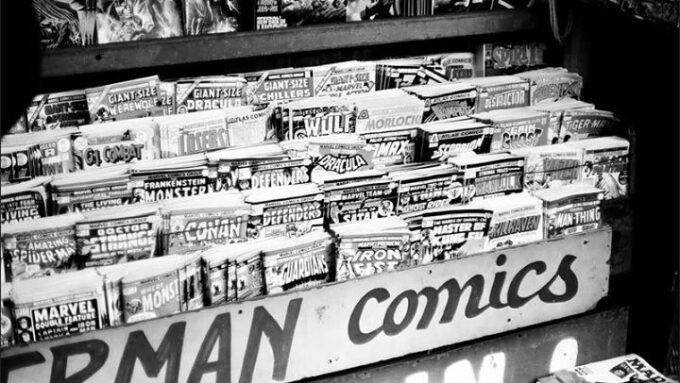 Spidey reads comics!